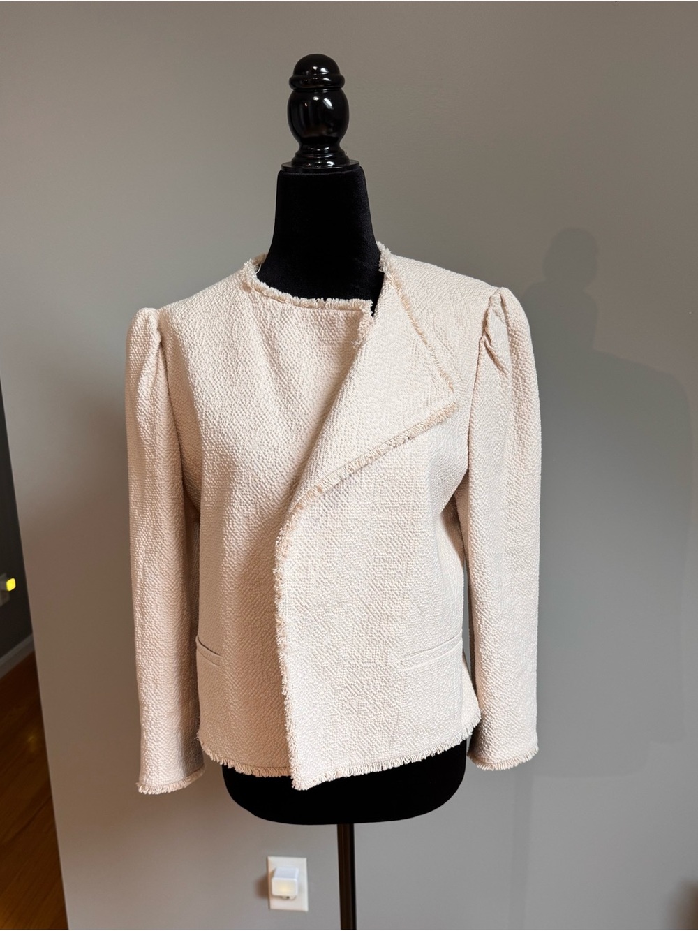 Ann Taylor Cream Textured Open-Front Blazer